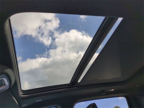 Used 2020 RAM 1500 Limited image 23