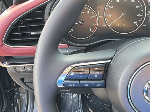 New 2026 MAZDA MAZDA3 Hatchback w/Premium Plus Pkg image 13