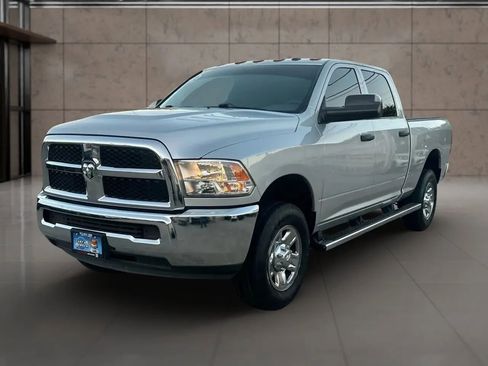 Used 2018 RAM 2500 Tradesman w/ Chrome Appearance Group image 18