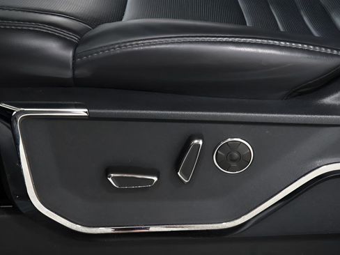 Used 2025 Ford F150 Platinum w/ Equipment Group 702A High image 21