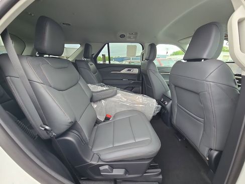 New 2026 Ford Explorer Active AWD/4WD image 43