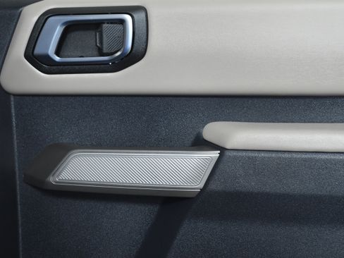 Used 2023 Ford Bronco Wildtrak image 25