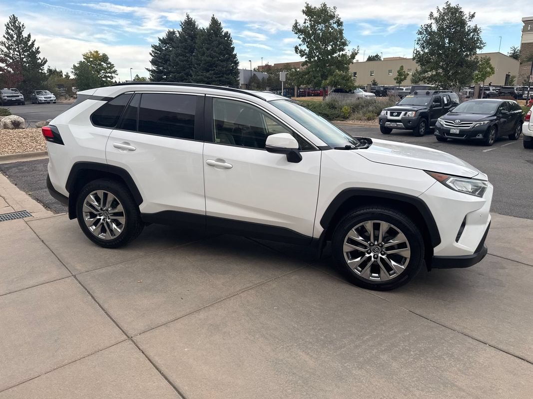 Used 2019 Toyota RAV4 XLE Premium w/ Advanced Technology Package AWD/4WD image 5