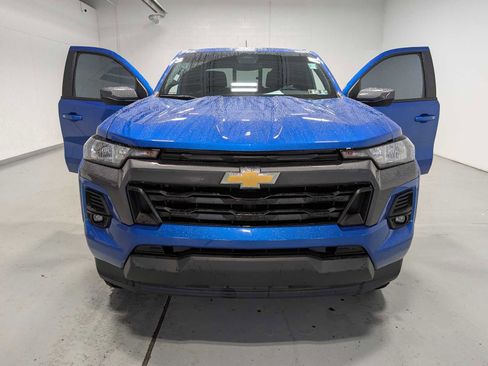 Used 2023 Chevrolet Colorado LT w/ LT Convenience Package AWD/4WD image 13
