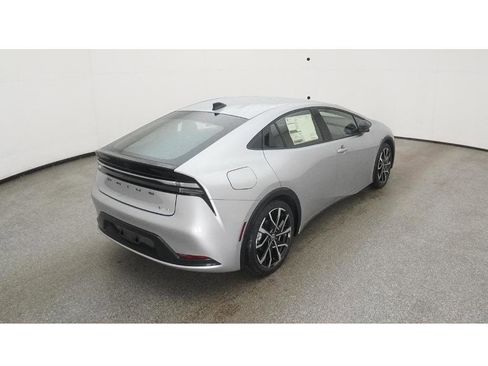 New 2026 Toyota Prius XSE image 8