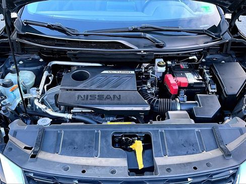 Used 2023 Nissan Rogue SV image 27