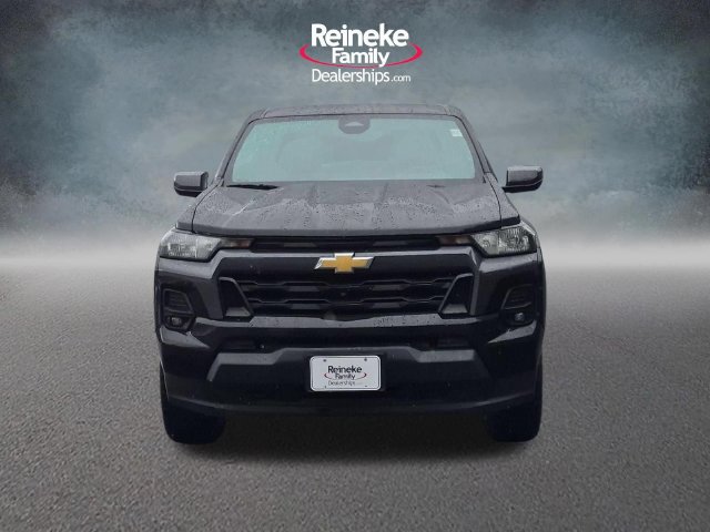 Used 2023 Chevrolet Colorado LT w/ LT Convenience Package II AWD/4WD image 2