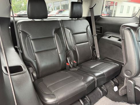 Used 2017 GMC Acadia SLT AWD/4WD image 11