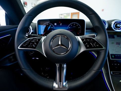 Used 2024 Mercedes-Benz CLE 300 4MATIC Coupe image 40