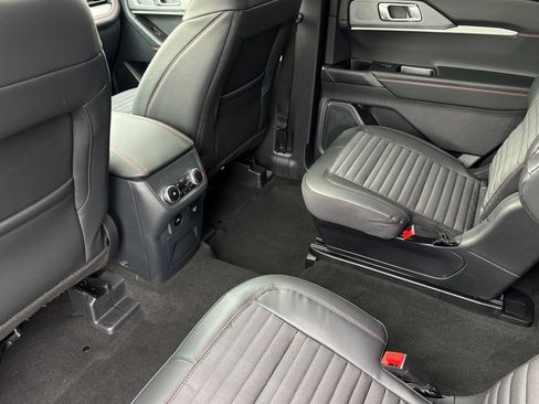 New 2026 Ford Explorer ST-Line w/ ST-Line Street Pack AWD/4WD image 16