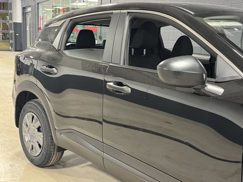 New 2026 Nissan Kicks S image 8