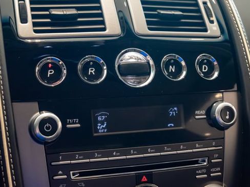 Used 2012 Aston Martin Virage Coupe RWD image 20