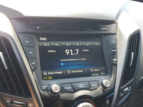 Used 2016 Hyundai Veloster Turbo FWD image 27