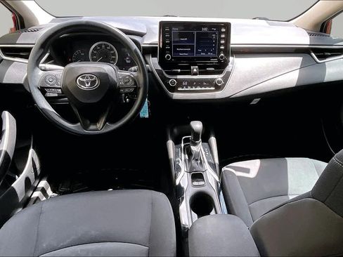 Used 2021 Toyota Corolla LE FWD image 16