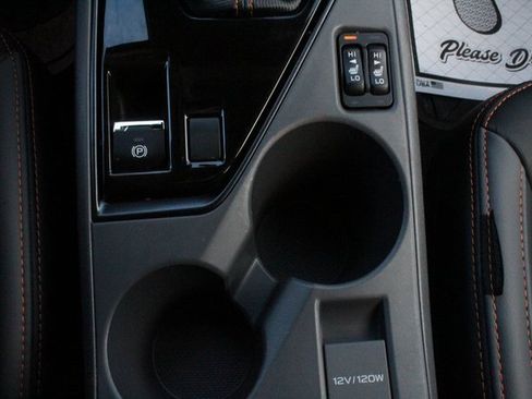 Certified 2024 Subaru Crosstrek 2.5i Limited w/ Crosstrek Mirror Package image 39