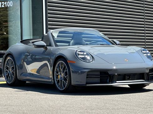 Used 2025 Porsche 911 Carrera S RWD image 10