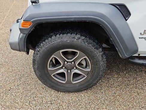 Used 2018 Jeep Wrangler Unlimited Sport AWD/4WD image 12