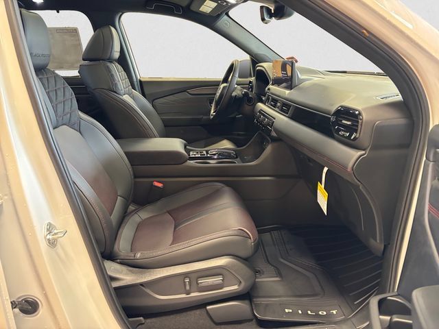 New 2026 Honda Pilot Black Edition image 16
