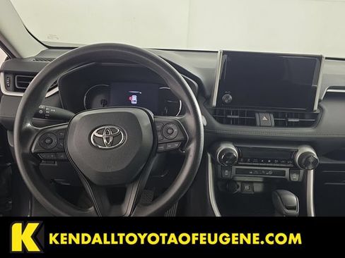 Used 2024 Toyota RAV4 XLE AWD/4WD image 11
