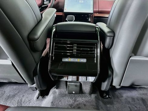 New 2026 Land Rover Range Rover Sport Dynamic SE AWD/4WD image 24