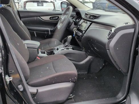 Used 2020 Nissan Rogue Sport S w/ Appearance Package image 19