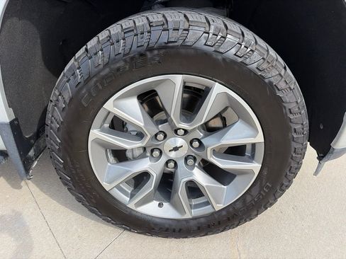 Used 2020 Chevrolet Silverado 1500 RST AWD/4WD image 18