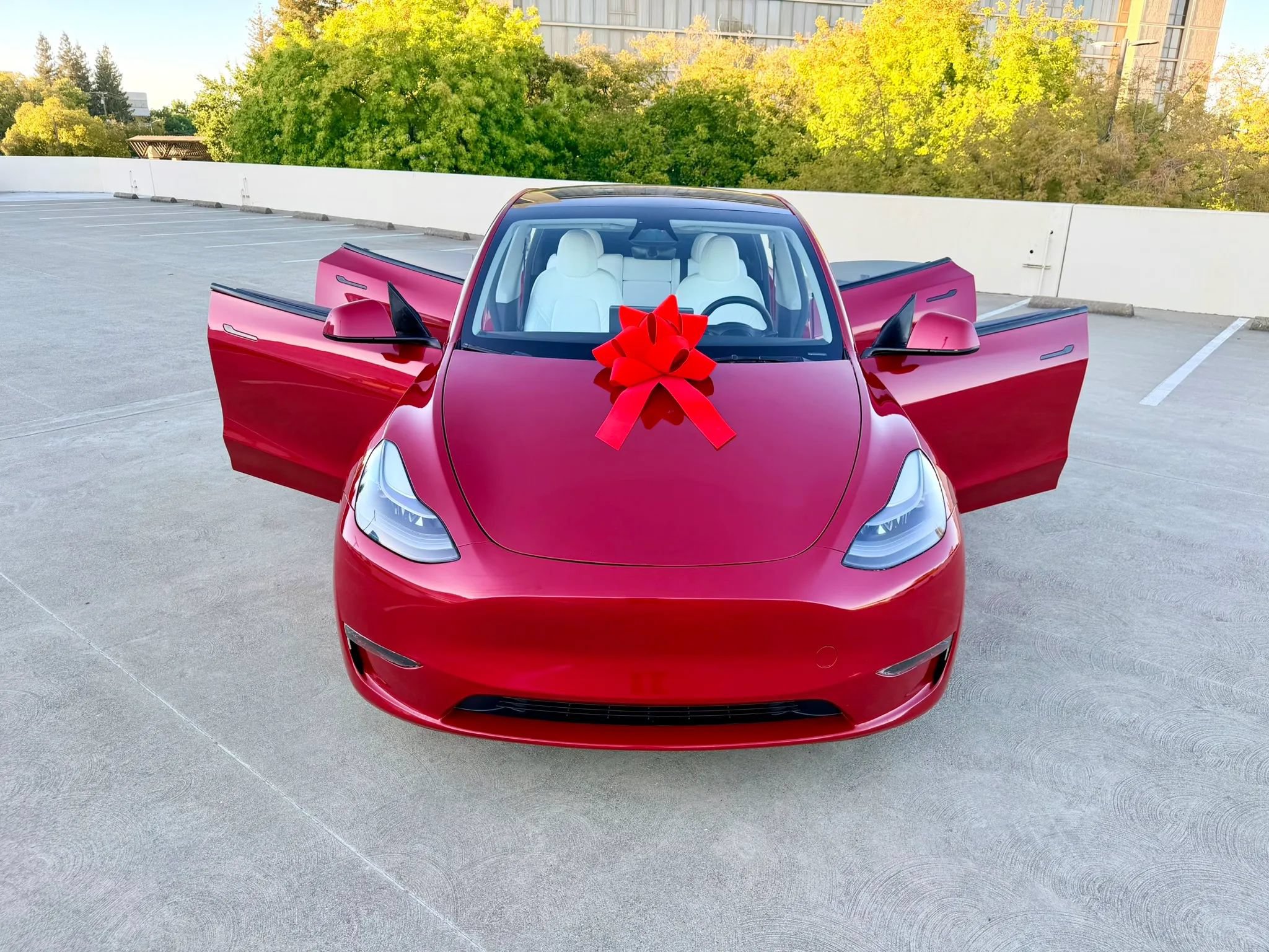 Used 2023 Tesla Model Y Long Range AWD/4WD image 43