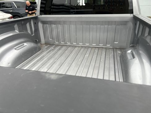 Used 2022 RAM 1500 Big Horn AWD/4WD image 7