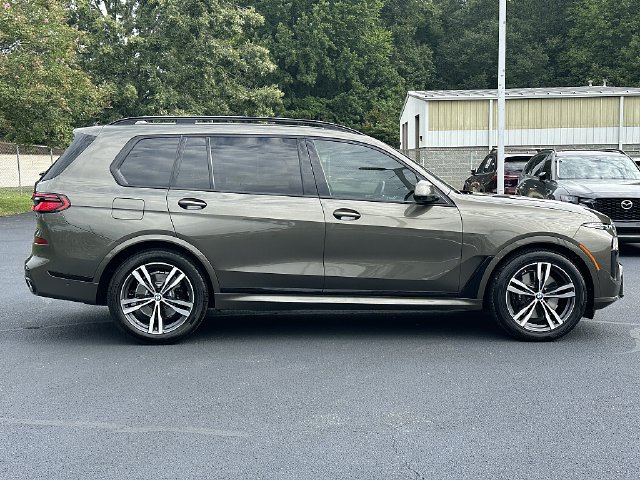 Used 2024 BMW X7 xDrive40i w/ M Sport Package AWD/4WD image 9