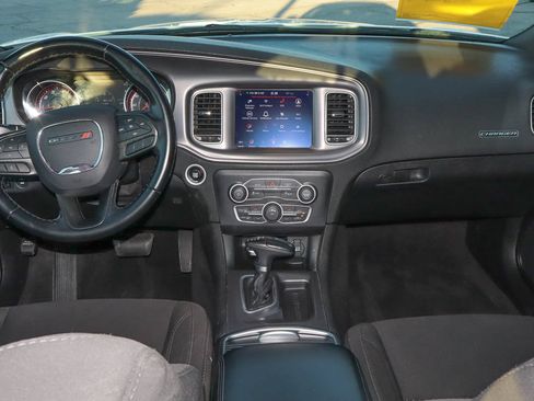 Used 2023 Dodge Charger SXT RWD image 10