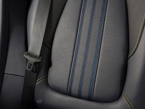 Used 2025 Aston Martin DBX 707 image 24