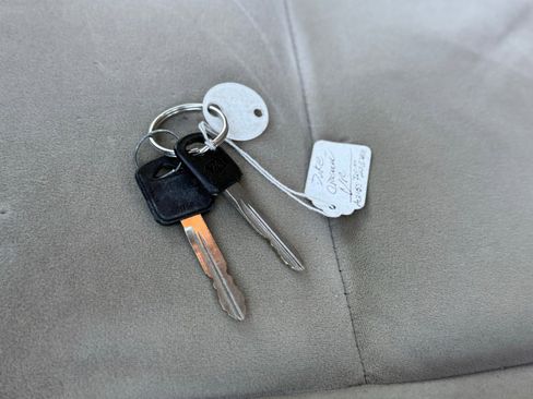 Used 2004 Ford Crown Victoria Police Interceptor image 34