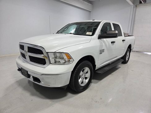 Used 2022 RAM 1500 Tradesman w/ Chrome Appearance Group AWD/4WD image 3