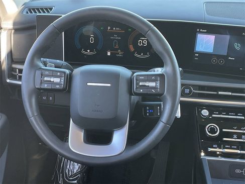 Used 2025 Hyundai Santa Fe SE image 13