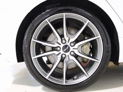 Used 2024 Genesis G70 2.5T image 72