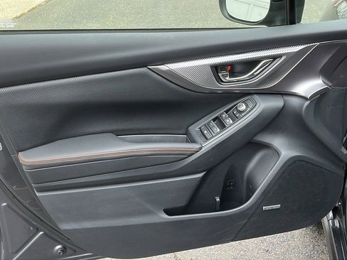 Certified 2022 Subaru Crosstrek 2.5i Limited w/ Moonroof Package 2 image 11