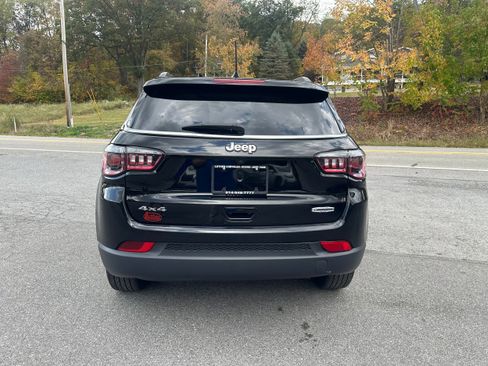 Used 2021 Jeep Compass Latitude w/ Sun and Sound Group image 19