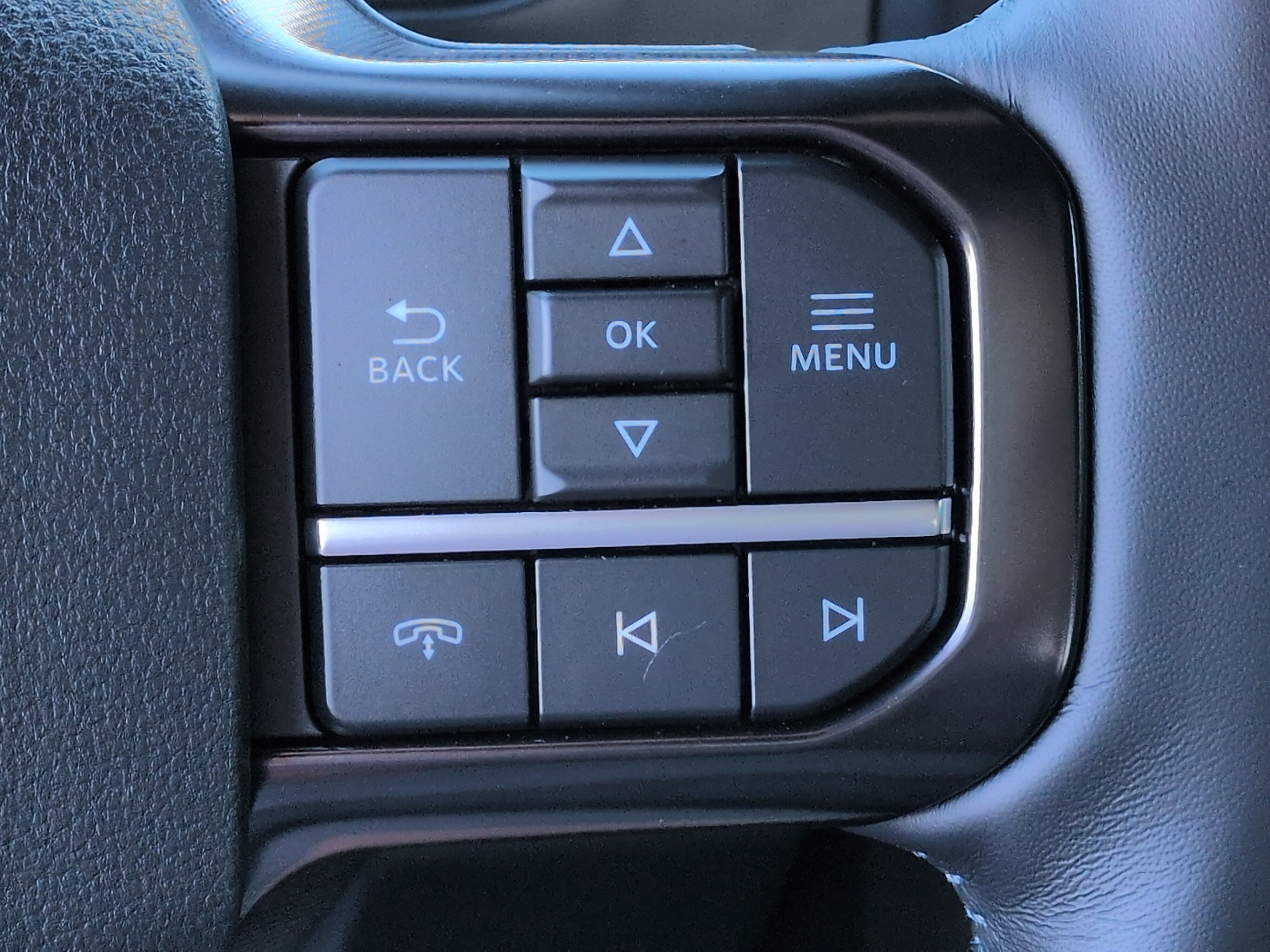 Used 2026 Ford F450 Platinum w/ FX4 Off-Road Package AWD/4WD image 28