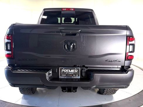 Used 2022 RAM 2500 Laramie w/ Night Edition AWD/4WD image 5