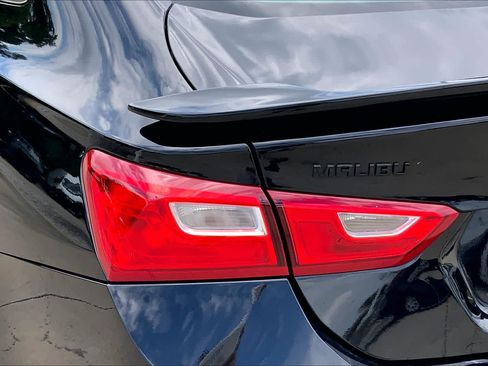 Used 2025 Chevrolet Malibu RS FWD image 28