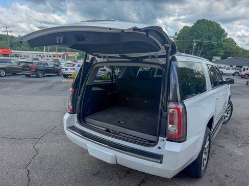 Used 2018 GMC Yukon XL Denali RWD image 22