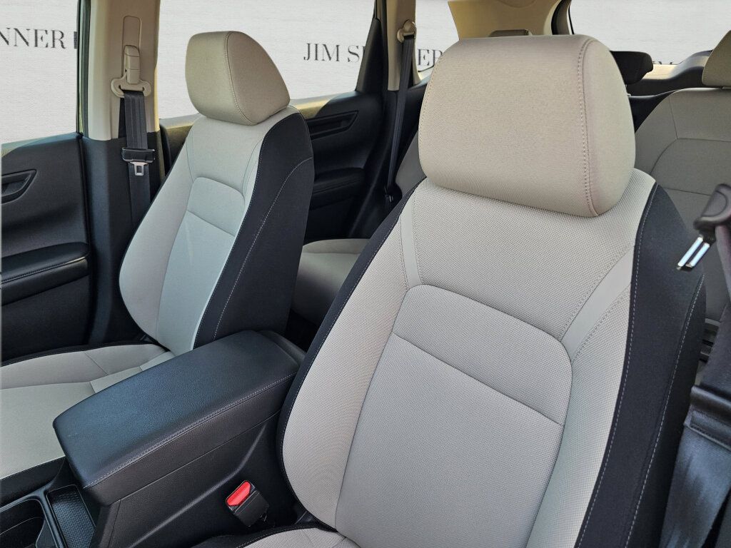 Certified 2025 Honda CR-V EX image 17