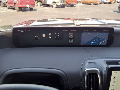 Used 2025 Ford Expedition Max Platinum w/ Driver's Package AWD/4WD image 20