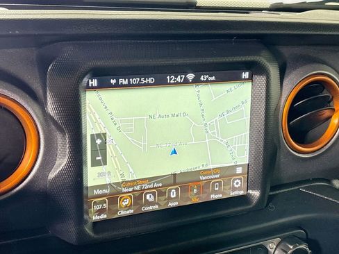 Used 2020 Jeep Gladiator Mojave image 16