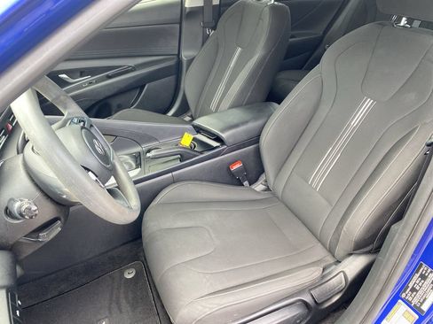 Used 2021 Hyundai Elantra SEL FWD image 11