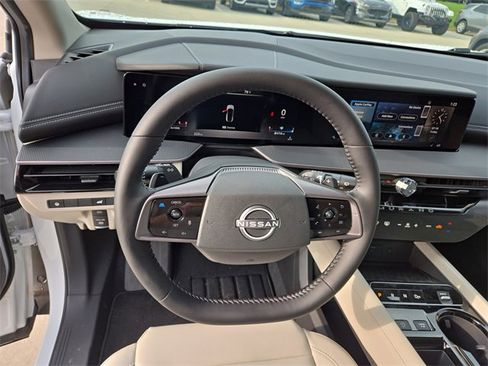 Certified 2025 Nissan Murano SV w/ Cargo Package image 30