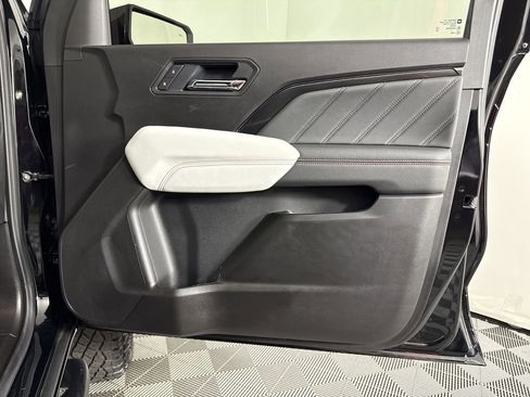 New 2025 GMC Canyon AT4 w/ AT4X Package image 12