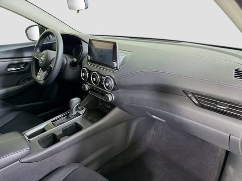 Used 2024 Nissan Sentra SV FWD image 27