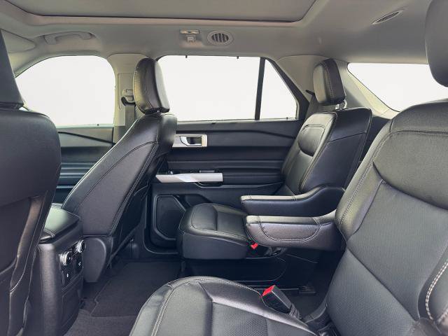 Certified 2024 Ford Explorer Limited w/ Equipment Group 301A AWD/4WD image 13