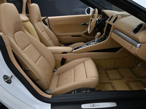 Certified 2017 Porsche 718 Boxster RWD image 27